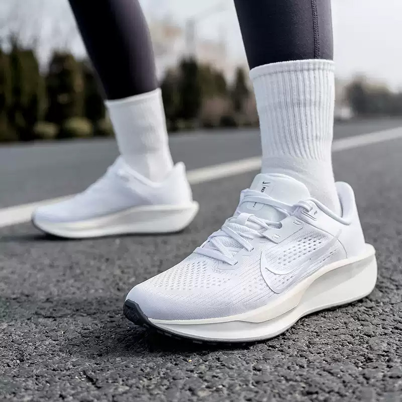 Женские кроссовки NIKE QEST 6  – обзор и цена Women Shoes Hong Kong