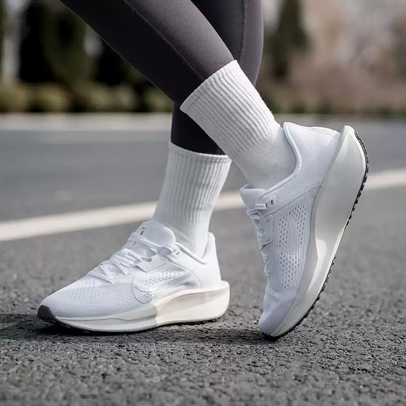 Женские кроссовки NIKE QEST 6  – обзор и цена Women Shoes Hong Kong