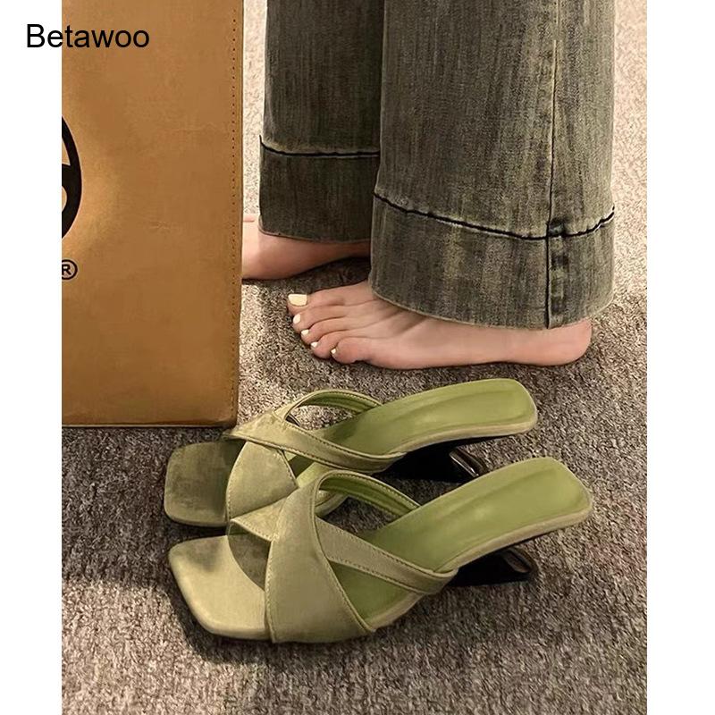 Женские сандалии-мюли с изогну – обзор и цена Mule Slip On