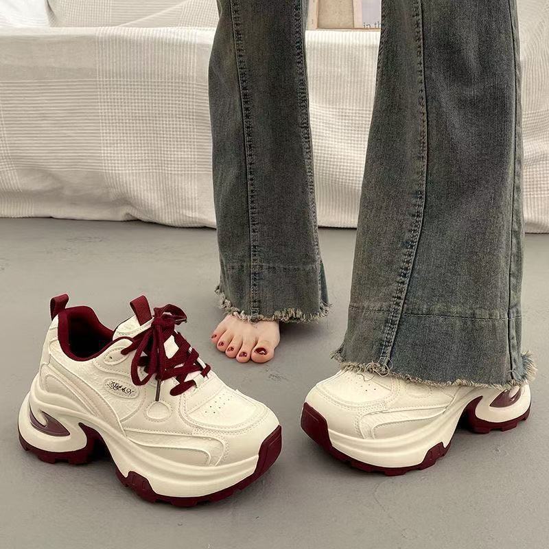 Ретро-кроссовки в гонконгском  – обзор и цена Women Shoes Hong Kong